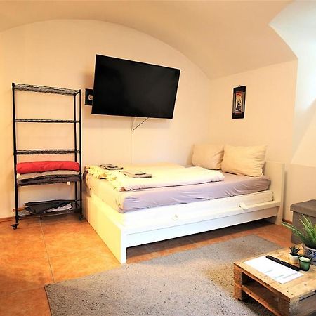 Xxx Fully Equipped Apartment Near Main Station! Βίρτσμπουργκ Εξωτερικό φωτογραφία