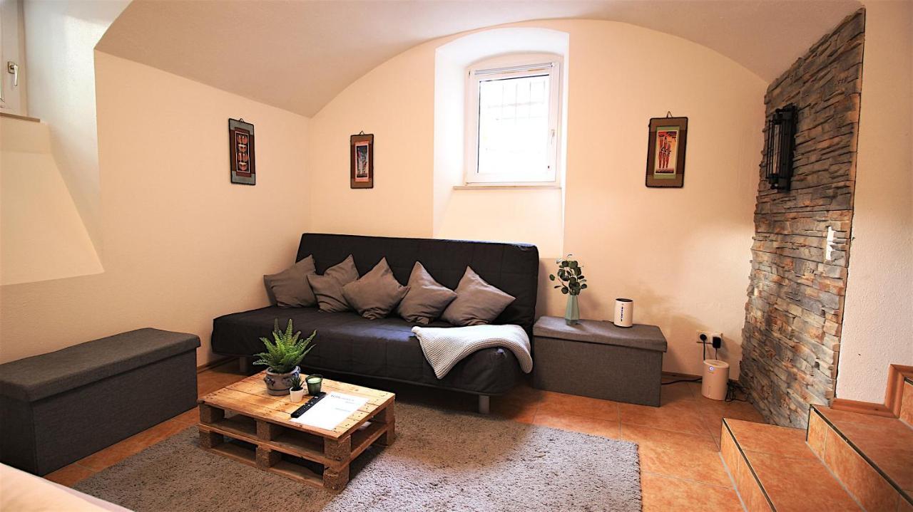 Xxx Fully Equipped Apartment Near Main Station! Βίρτσμπουργκ Εξωτερικό φωτογραφία